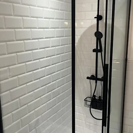 Cd-p Loft, New Charming Loft With Private Patio, Center, Quite Neighborhood Apartment *