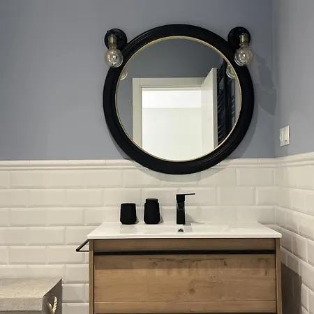 Appartement Cd-p Loft, New Charming Loft With Private Patio, Center, Quite Neighborhood *